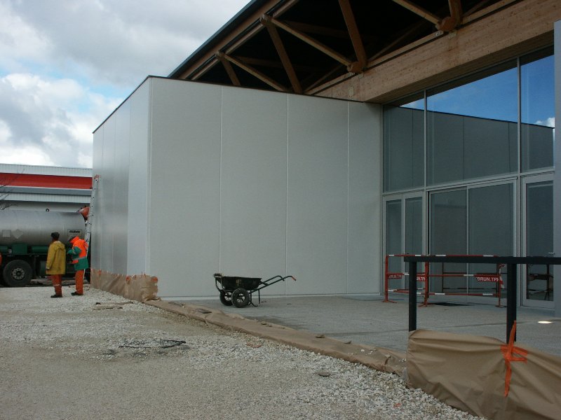 Sofaper chantier de la salle polyvalente de methet lasure prelor 3 sur beton 17