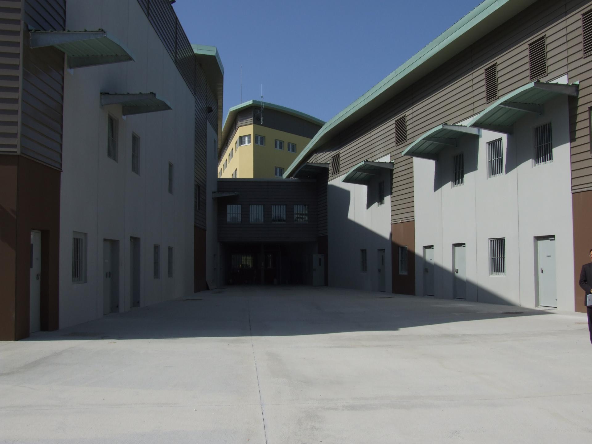 Sofaper construction du centre de detention de roanne 2008 11