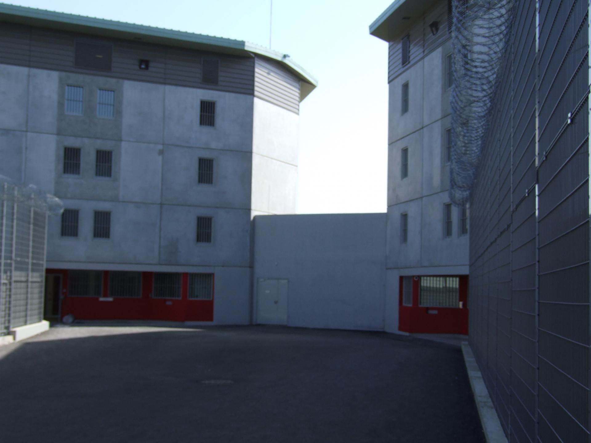 Sofaper construction du centre de detention de roanne 2008 13