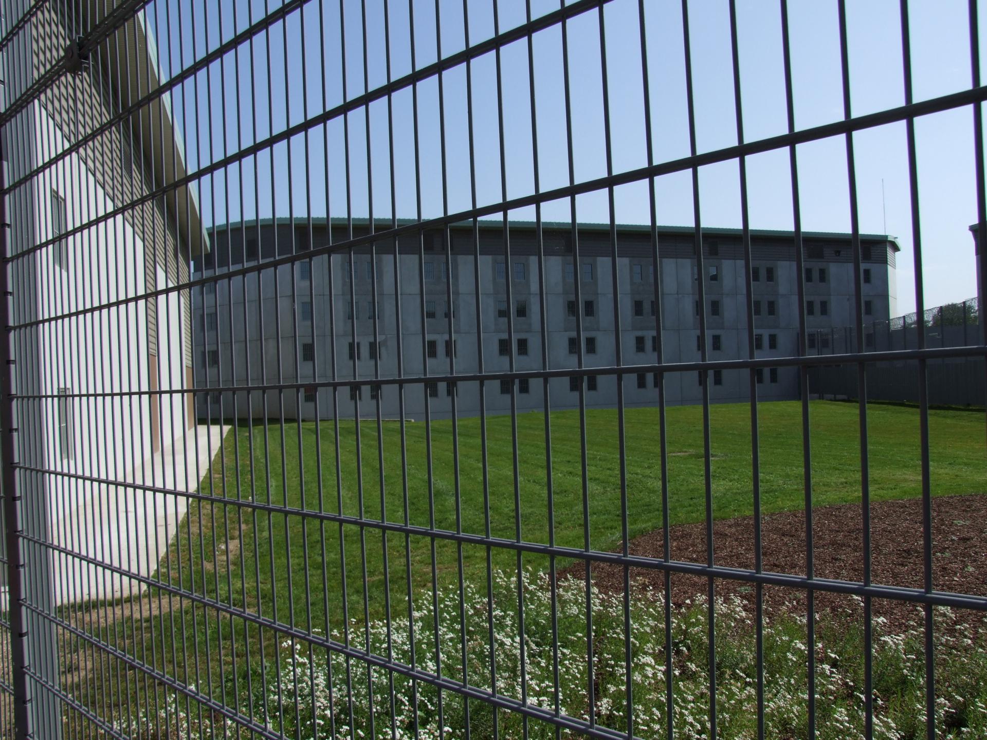 Sofaper construction du centre de detention de roanne 2008 30