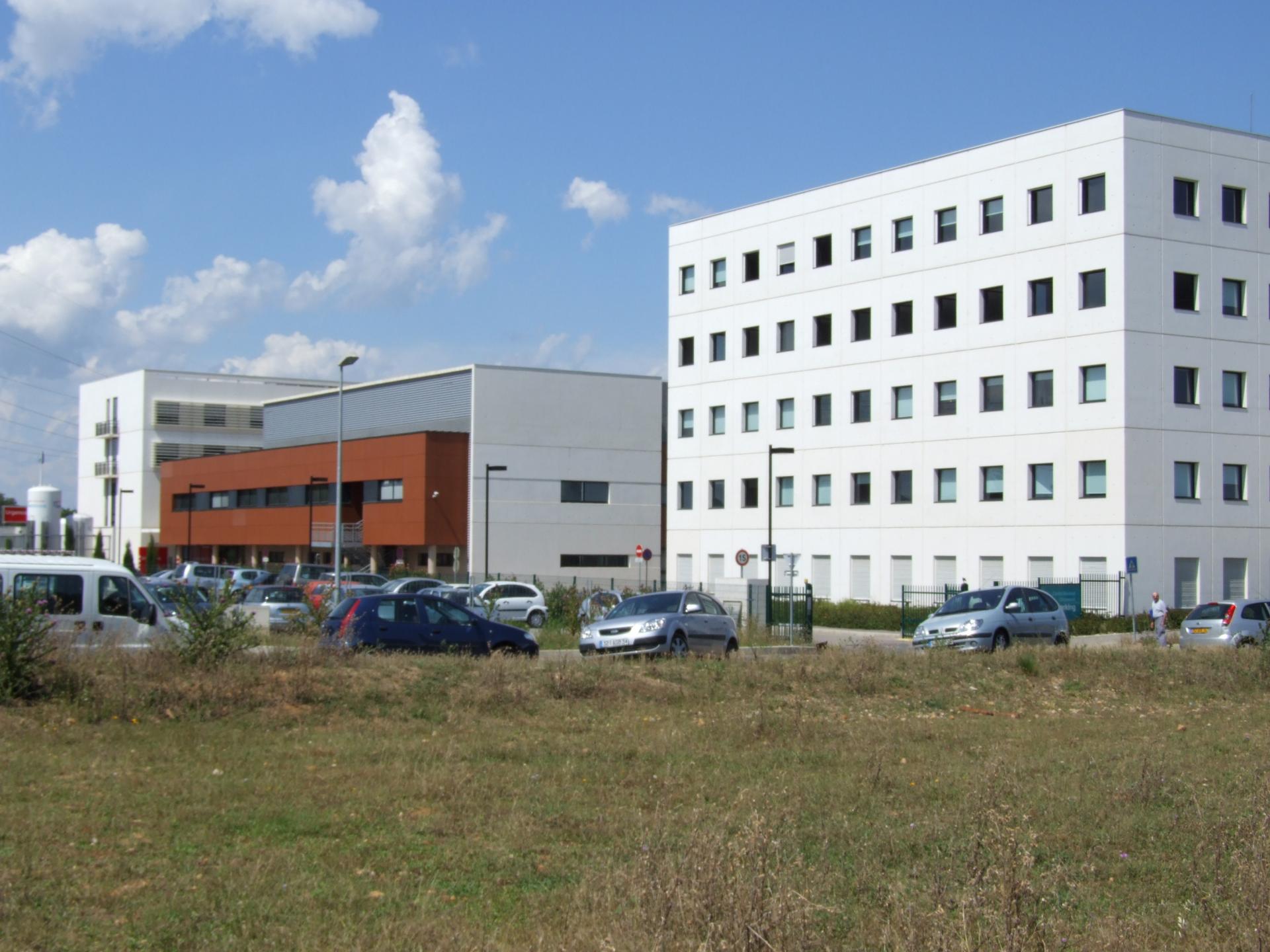 Sofaper dumez sud bec construction chantier clinique du millenaire 7