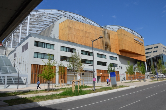 Sofaper eiffage centre de loisir et de commerce lyon 21