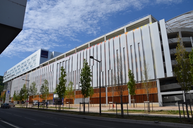 Sofaper eiffage centre de loisir et de commerce lyon 25