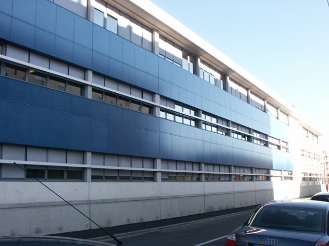 Sofaper eiffage hotel de police de nimes sablage lasure beton et protec hdl 12