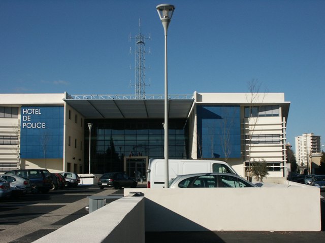Sofaper eiffage hotel de police de nimes sablage lasure beton et protec hdl 56