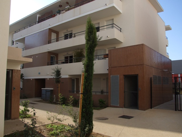 Sofaper eiffage lasure montpellier beton plisse 12