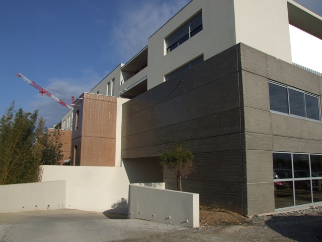 Sofaper eiffage lasure montpellier beton plisse 14