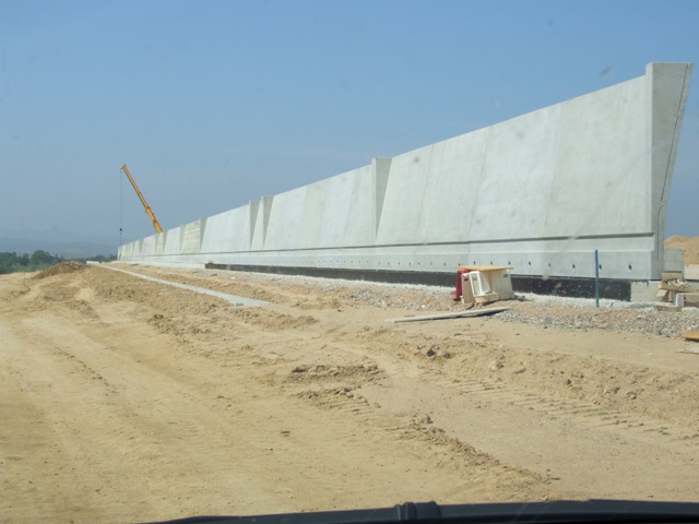 Sofaper eiffage tp chantier lgv perpignan traitement anti graffiti 12
