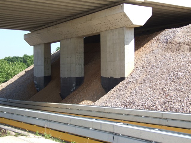 Sofaper eiffage tp chantier lgv perpignan traitement anti graffiti 16