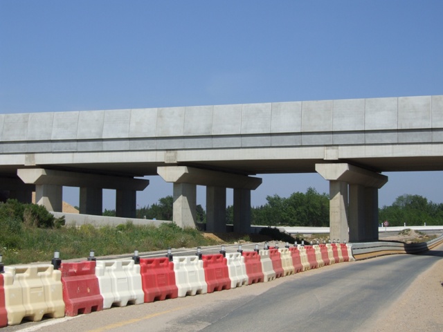 Sofaper eiffage tp chantier lgv perpignan traitement anti graffiti 18