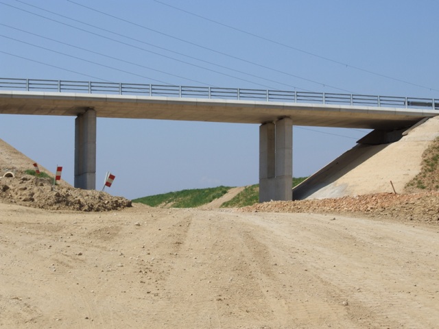 Sofaper eiffage tp chantier lgv perpignan traitement anti graffiti 20