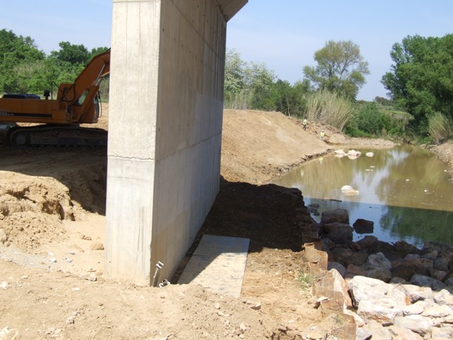 Sofaper eiffage tp chantier lgv perpignan traitement anti graffiti 24
