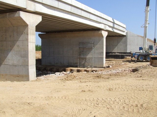 Sofaper eiffage tp chantier lgv perpignan traitement anti graffiti 25