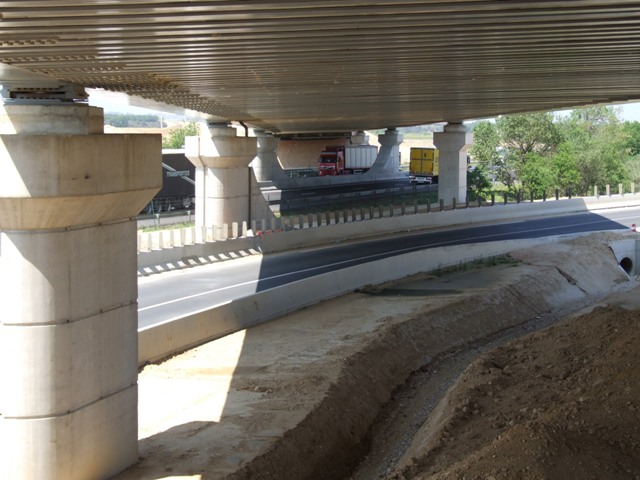 Sofaper eiffage tp chantier lgv perpignan traitement anti graffiti 42