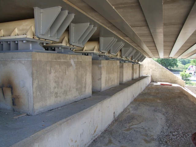 Sofaper eiffage tp chantier lgv perpignan traitement anti graffiti 44