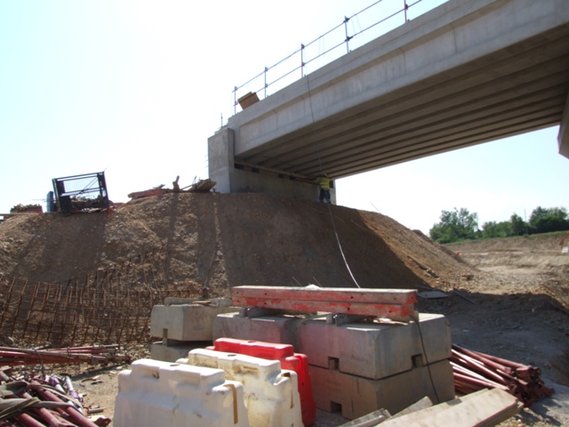 Sofaper eiffage tp chantier lgv perpignan traitement anti graffiti 7