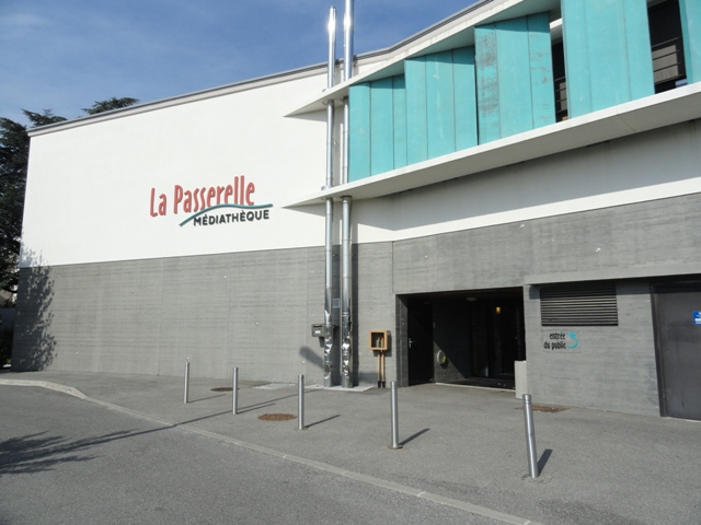 Sofaper Lasure Béton - Médiathèque La Passerelles à Valence 1