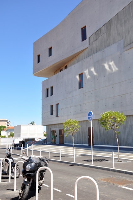 Sofaper spada salle de spectacle d antibes lasure grace pieri 12