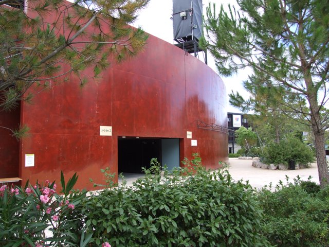 Sofaper Lasure Béton Grace Pieri - Theatre de Verdure Chateau d' O Montpellier ( Lasure Pieri ) 3